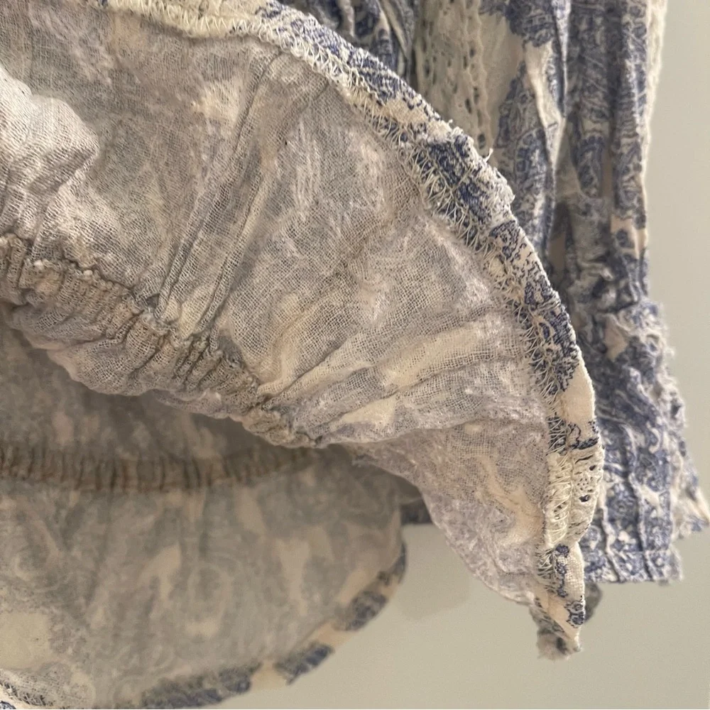 Olivaceous Blue & White Ruffled Smocked Paisley Cami - Picture 5 of 7